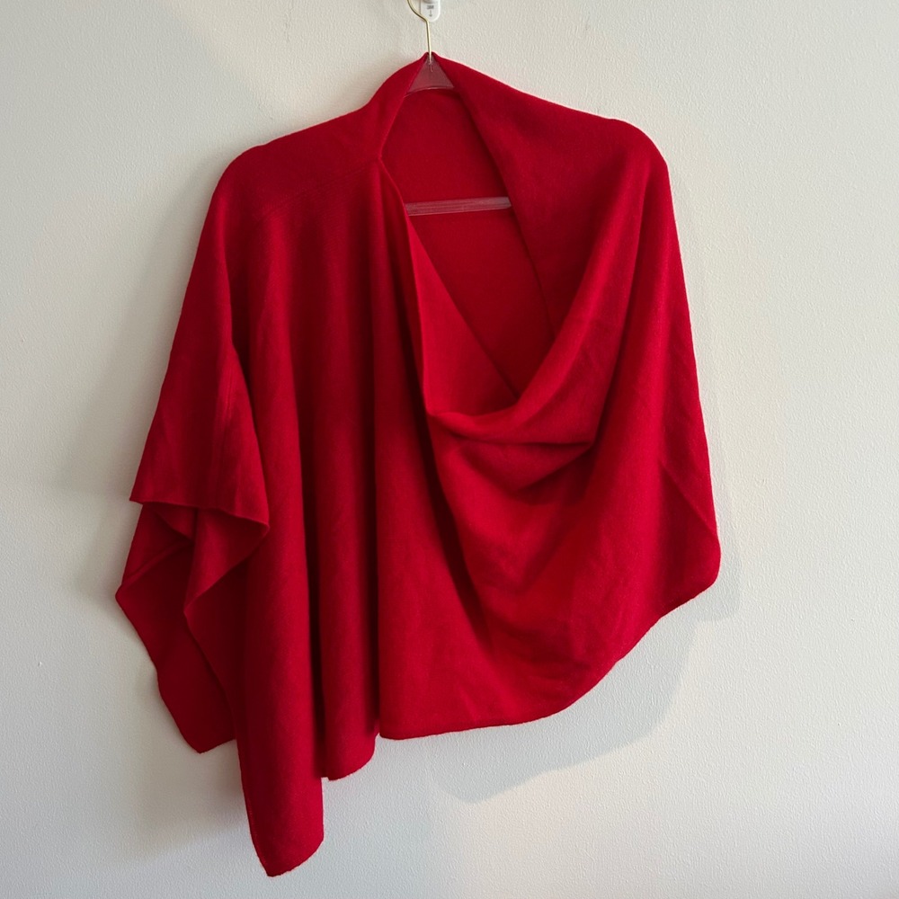 In 2 By InCashmere Wrap Red One Size 100% Cashmere Draped Poncho Shawl NWT